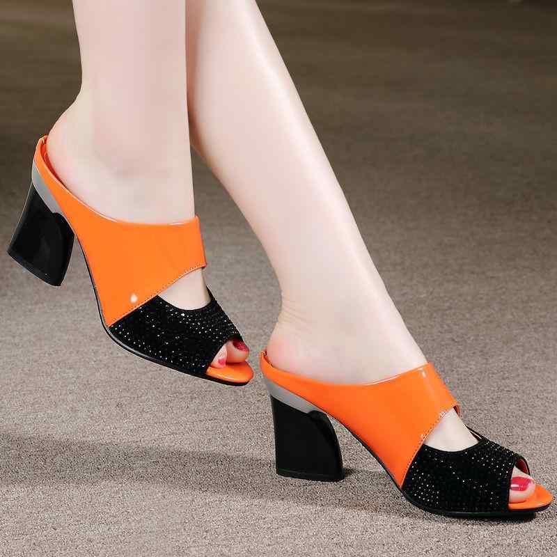 ・カラー展開: オレンジ、ブラック、ベージュ、ブルー・サイズ展開: 35, 36, 37, 38, 39, 40, 41・甲材: PU・カテゴリ: トングサンダル・スタイル: 韓国風・底材: ゴム・裏地: PU