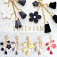 フラワーバックチャーム バッグチャーム 花 デイジー チャーム 大人 キーホルダー タッセル フリンジ ..