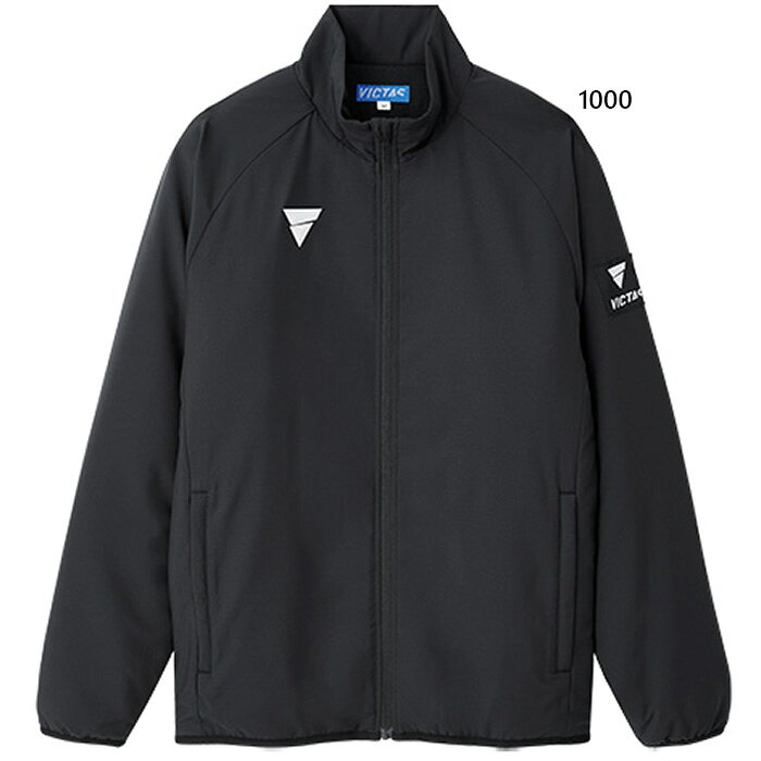 S M L 3XL 4XL 1000(ブラック) 大きいサイズ 卓球シャツ おしゃれ オシャレ かっこいい かわいい 男性用 女性用 ユニセックス 男女兼用 両用 VICTAS 最安値に挑戦！VICTAS　ビクタスってどんなブランド？？日本卓球界のパイオニアとして活躍した松下浩二が立ち上げたブランド「VICTAS」。 「今の勝者を破り、明日の勝者になる」をテーマに、高品質、プロ仕様のものづくりに挑み続ける。 こちらの商品の素材、サイズ、機能など装飾を抑え、すっきりとした印象に仕上げたミニマルデザインのウォーマージャケット。右胸のVICTASブランドロゴには立体プリントを採用し、ロゴの立体感と質感がシンプルなデザインのアクセントに。左袖には織ネームを配置し、さりげなくブランドらしさをプラス。■仕様：撥水(表地)／UNISEX製品■素材：ポリエステル100% （シレ—タフタ）（中綿ポリエステル100％）■実寸サイズ(cm)：サイズ着丈胸囲2XS64102XS66106S68110M70114L72118XL741222XL761263XL781304XL80134※当店では、システムで在庫調整を行っております。在庫更新のタイミングにより、在庫切れの為、稀にご用意できない場合がございます。ついで買いにオススメ！おすすめ送料無料アイテム