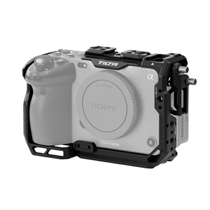 製品仕様商品名：SONY FX3/F30用フルカメラケージ V2 モデル：TA-T16-FCC/TA-T16-A/TA-T16-B/TA-T16-C 商品サイズ：114.8*60*99mm パッケージサイズ：173*142*77mm 素材：アルミニウム合金、シリコーン 本体重量：約160g カラー：Black / Titanium Gray 対応機種：SONY FX3/FX30パッケージ内容TA-T16-FCC-B/TA-T16-FCC-TG： Full Camera Cage for Sony FX3/FX30 V2 *1 HDMI Cable Clamp Attachment for Sony FX3/FX30 V2 *1 Allen Key（32123.00001.00.00） *1 2.5mm Allen Key（32123.00052.00.00） *1 Basic Kit（TA-T16-A-B/TA-T16-A-TG）： Full Camera Cage for Sony FX3/FX30 V2 (TA-T16-FCC)*1 Tilta Xeno Top Handle (NATO) （TA-XTH3）*1 LWS Baseplate Adapter Type III （TA-MBP3）*1 Tilta Universal 15mm LWS Baseplate *1 Aluminum Rod 15*200mm（R15-200-S）*2 Lightweight Kit（TA-T16-B-B/TA-T16-B-TG）： Full Camera Cage for Sony FX3/FX30 V2 (TA-T16-FCC)*1 Tiltaing Advanced Left Side Handle Attachment Type VI (TA-AHA6-L-GD) *1 Tiltaing Left Side Advanced Power Handle with Run/Stop (バッテリーは含まれていません) (TA-LRH-57) *1 Advanced Side Handle Run/Stop Cable for Sony a6/a7/a9 Series (RS-TA3-SYA)*1 Pro Kit（TA-T16-C-B/TA-T16-C-TG）： Full Camera Cage for Sony FX3/FX30 V2 (TA-T16-FCC)*1 Tilta Xeno Top Handle (NATO) （TA-XTH3）*1 LWS Baseplate Adapter Type III （TA-MBP3）*1 Tilta Universal 15mm LWS Baseplate *1 Tiltaing Advanced Left Side Handle Attachment Type VI (TA-AHA6-L-GD) *1 Tiltaing Left Side Advanced Power Handle with Run/Stop (バッテリーは含まれていません) (TA-LRH-57) *1 Advanced Side Handle Run/Stop Cable for Sony a6/a7/a9 Series(RS-TA3-SYA) *1 Aluminum Rod 15*200mm（R15-200-S）*2注意事項・当店でご購入された商品は、原則として、「個人輸入」としての取り扱いになり、中国の福建省からお客様のもとへ直送されます。・通関時に関税・輸入消費税が課税される可能性がありますが、当店の負担となります、ご安心ください。・個人輸入される商品は、全てご注文者自身の「個人使用・個人消費」が前提となりますので、ご注文された商品を第三者へ譲渡・転売することは法律で禁止されております。・一部商品は国内の提携先倉庫から配送されます。・国内配送の商品は国内でのお買い物と同じく消費税が発生いたします。関税はかかりません。＊色がある場合、モニターの発色の具合によって実際のものと色が異なる場合がある。