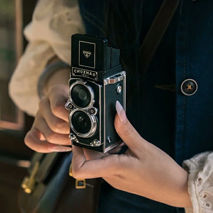 CHUZHAO ヴィンテージミニデジタルカメラ Retro Digital TLR Camera レトロ外観設計 二眼レフカメラ 超軽量 ミニ CCD 撮影できるレトロカメラ模型 装飾品 プレゼントに最適