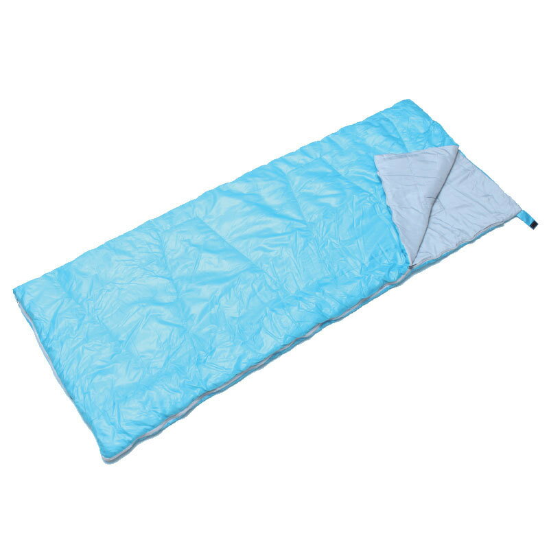 《【仕様】・スペック》 【仕様】 規格／サイズ：封筒型（サイズ：約 幅75×長さ185cm） 色／柄：ブルー 生産国・原産国：中国 重量：約900g 素材/材料：生地：ポリエステル 【特長】 洗濯機で洗える、手軽なシュラフ。 つなげてダブルで使用可。同商品をファスナーでつなげて、ダブルサイズで使用も可能です。 収納袋付き、シュラフを丸めて紐で縛り袋に入れ収納します。 使用適温目安 約15℃〜（ライトキャンプ向き） 使用サイズ：(約)幅75×長さ185cm 収納サイズ：(約)直径22×高さ39cm 洗濯機で丸洗い可（洗濯ネットに入れてください）