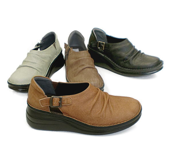 In Cholje（インコルジェ）　足に優しい靴　本革！パンチング快適シューズ（8705）日本製　靴　レディース　婦人靴●送料無料