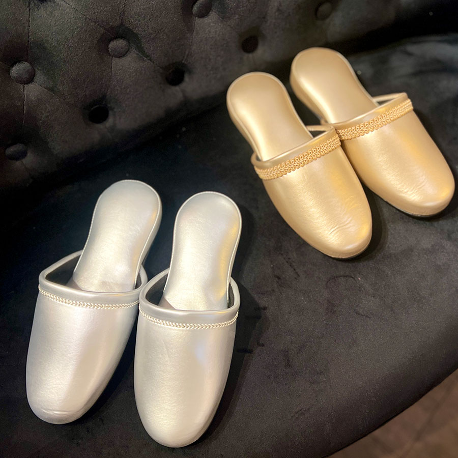 スリッパ ゴールド シルバー 金色 銀色 男女兼用 ルームシューズ 来客用 室内 開運 財運 成功運 金運 風水 運気アップ 上品 エレガント