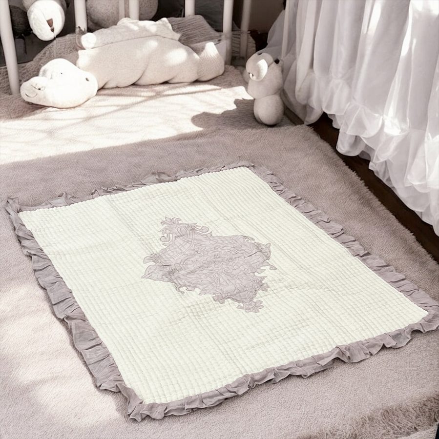 【5％OFFクーポン｜24日20時〜27日9時59分までの期間限定】フリル付き コットンマット 110×85cm ラグ 敷物 ファブリック ヨーロピアン ラグマット エレガント おしゃれ 可愛い コットンラグ