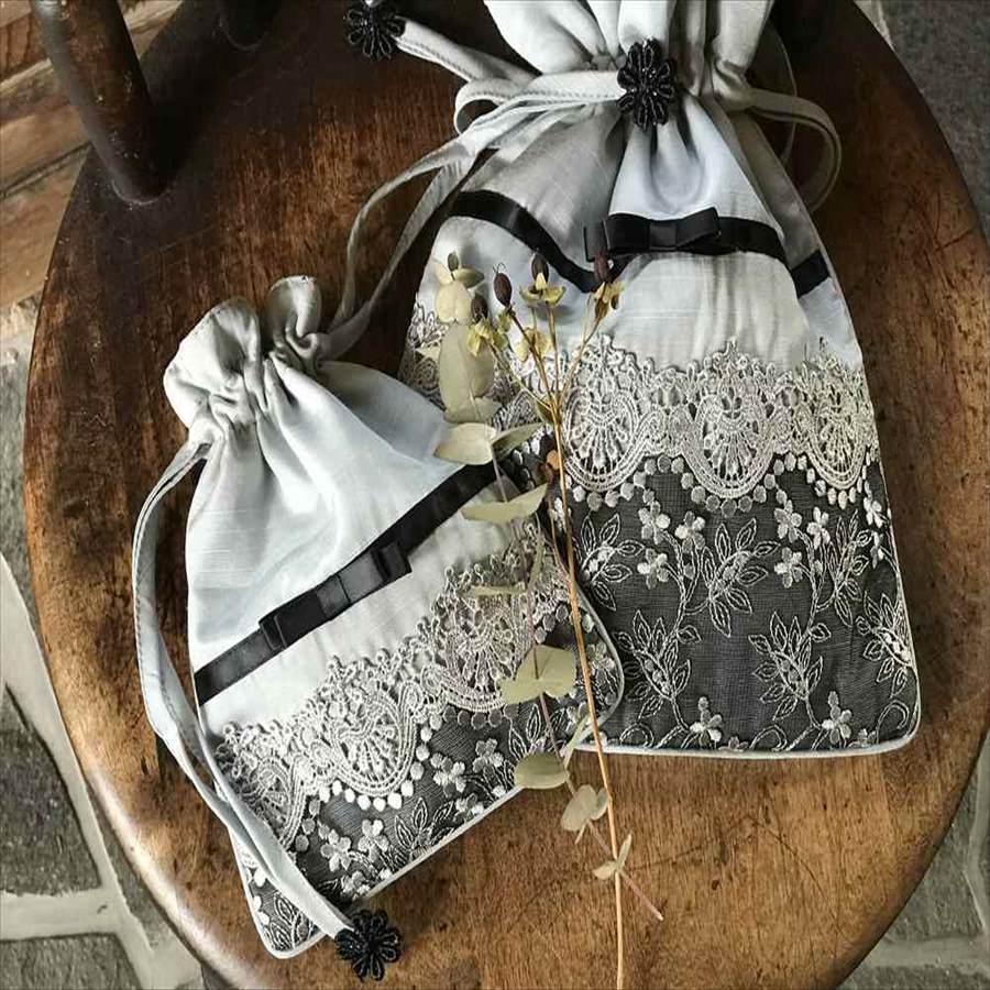 【ポイント5倍★24日01時59分まで】ティッシュボックスカバー chic vivienne シックビビアン ティッシュケース ティッシュカバー 布 黒 ブラック 花柄 刺繍 ギュピールレース [2]