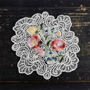 5%OFFクーポンあり★16日AM1時59分まで | カロチャ刺繍風 ドイリー 25x25cm ハンガリー風 花瓶敷き 敷物 おしゃれ かわいい ギフト プレゼ...