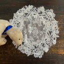 【5%OFFクーポン ~26日01時59分までの期間限定クーポン】rose flote ローズフロテシリーズ ドイリー 30cm 花瓶敷き 敷物 チュールレース オフホワイト バラ 刺繍