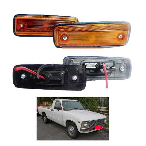 Side Marker Light Lamp LH/RH for Toyota Hilux RN30 40 LN 30 40 Pickup 1979-1983　◆商品について◆　原産国 タイ備考 当社の写真モデルであなたの車を確認してください。トヨタ ハイラックス Rn30 40 Ln 30 40 ピックアップ 1979-1983 に適合します。交換部品番号 81730-39105、81740-39105メーカー品番 AMC:TT024-LR車両の左、右への配置表面仕上げは滑らかブランド AMC製品タイプ サイドマーカーランプ個別販売数量メーカー保証3ヶ月1973 年から 1983 年まで　◆　注意事項　◆　ご注文前にご確認ください[納期について]-通常、2〜4週間でのお届けを予定しておりますが、天候、通関、国際事情により輸送遅延が発生する場合がございます。 ※納期の遅れに関して一切責任を負いかねます。-商品次第では、納期遅延や仕入れ価格の変動による価格変更の可能性がございますこと、予めご了承ください。-商品の破損により、再度お取り寄せとなった場合、同様のお時間をいただくことになります。[取り付けについて]-取り付け説明書等は、同封されないケースがあります。お取付に関しては専門業者様とご相談ください。※取り付けや加工についてのサポートは行っておりません。-製品のフィッティングや車検対応の有無については、商品説明文や画像をご確認の上、お客様の方でご判断をお願いいたします。-USパーツは国内純正パーツと異なり、接続コネクタが一致しない場合や加工が必要な場合もございます。[配送について]-海外倉庫から到着後、国内で検品を行い、日本郵便または佐川急便にて発送いたします。-大型商品に関しては、配送会社の規定により個人宅への配送が難しい場合がございます。その際は、会社や倉庫、最寄りの営業所での受け取りをお願いする場合がございます。-輸入品につき、商品に小傷やスレなどがある場合がございます。商品の発送前に念入りな検品を行っておりますが、運送状況による破損等がある場合がございますので、商品到着後は速やかに商品の確認をお願いいたします。[キャンセル・返品について]-輸入商品のため、イメージ違い、ご注文間違い、納期遅れの場合は返品をお断りさせていただきます。-弊社条件を満たした場合に限り、購入金額の30％の手数料をいただく形で返品をお受けする場合がございます。（手数料の内訳：海外返送費用、関税、消費税負担分） ※初期不良の場合は、商品到着後7日以内にご連絡ください。[追加注意事項]-海外メーカーの注文状況次第では、在庫切れの場合もございます。-配送遅延や商品違いにより、取付工場等から追加料金が発生した場合、また取り付け時に加工費用が発生した場合に関して、弊社では費用負担等の責任は負いかねます。-商品説明文中に英語で「保証」に関する記載があっても、日本国内では適用されませんのでご了承ください。[その他サービスについて]-弊社では、ショップに掲載されていないUSパーツの輸入代行も承っております。お気軽にお問い合わせください。-車販売店、板金工場、カスタムショップ等の取付業者様からのご注文であれば、業販価格の提示により、特別割引価格での対応も可能です。掲載の問い合わせ先まで、ご連絡の上「業販のご相談」とお問い合わせ頂ければと思います。