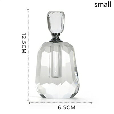 【small】Small Big Crystal Perfume Bottles Clear Art Carved Decor Vintage Style Empty Glass Refillable Fragrance Bottle Home Table Piecesカテゴリガーデニング状態新品発送詳細 送料無料 （※北海道、沖縄、離島は省く）商品詳細輸入商品の為、英語表記となります。【小】スモールビッグクリスタル香水瓶クリアアート刻まれた装飾ヴィンテージスタイル空のガラス詰め替え香瓶ホームテーブルピース 【small】Small Big Crystal Perfume Bottles Clear Art Carved Decor Vintage Style Empty Glass Refillable Fragrance Bottle Home Table PiecesOrigin: CN(Origin)Capacity: 0-100mlPackaging: 1 pcsSize: MModel Number: YMK23006Feature: Eco-FriendlyUse: SundriesMaterial: CRYSTALCondiments Container styles: Non-hole CoverType: Storage Bottles & Jars【小】スモールビッグクリスタル香水瓶クリアアート刻まれた装飾ヴィンテージスタイル空のガラス詰め替え香瓶ホームテーブルピース 【small】Small Big Crystal Perfume Bottles Clear Art Carved Decor Vintage Style Empty Glass Refillable Fragrance Bottle Home Table Pieces原産地：CN（原産地）、容量：0-100ml、包装：1個、サイズ：M、モデル番号：YMK23006、機能：環境にやさしい、使用：雑貨、素材：クリスタル、調味料容器のスタイル：穴のないカバー、タイプ：収納ボトルと瓶※以下の注意事項をご理解頂いた上で、ご購入下さい※■商品の在庫は常に変動いたしております。ご購入いただいたタイミングと在庫状況にラグが生じる場合がございます。■商品名は英文を直訳で日本語に変換しております。商品の素材等につきましては、商品詳細をご確認くださいませ。ご不明点がございましたら、ご購入前にお問い合わせください。■商品購入後のお客様のご都合によるキャンセルはお断りしております。（ご注文と同時に商品のお取り寄せが開始するため）■お届けまでには、2〜3週間程頂いております。ただし、通関処理や天候次第で遅れが発生する場合もございます。■輸入品につき、商品に小傷やスレなどがある場合がございます。商品の発送前に念入りな検品を行っておりますが、運送状況による破損等がある場合がございますので、商品到着後は速やかに商品の確認をお願いいたします。■商品説明文中に英語にて”保証”に関する記載があっても適応されませんので、ご理解ください。なお、商品ご到着より7日以内のみ保証対象とします。■商品の破損により再度お取り寄せとなった場合、同様のお時間をいただくことになりますのでご了承お願いいたします。■海外製品の輸入代行も行っておりますので、ショップに掲載されていない商品でもお探しする事が可能です。■業販や複数ご購入の場合、割引の対応も可能でございます。■お値引きの交渉なども承ります。お気軽にお問い合わせ下さい。ガーデン雑貨 ガーデニング 北欧風 おしゃれ