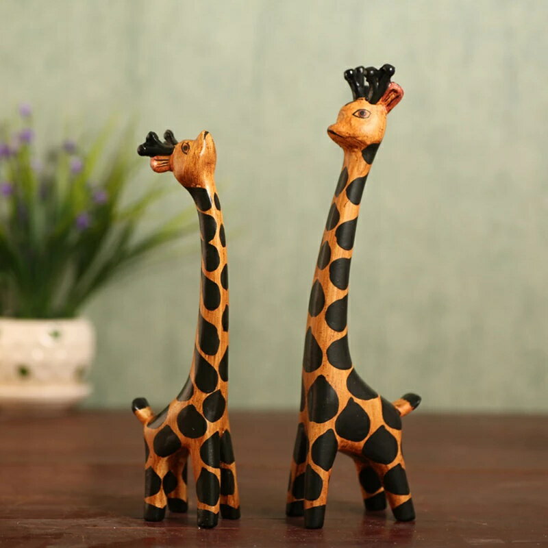 K[fjO uEubNؐLyA㓮H|iz[ItBXu2126cmH Brown Black Wooden Giraffe Sculptures Pair Free Standing Tabletop Animal Statue Handcraft Home Office Ornament Figurine 21 26cmH