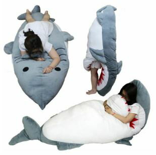 着る寝袋 かわいい 鮫 ぬいぐるみ 食べられる 200cm サメ [送料無料 輸入品] リアル 動物 インテリア 雑貨 装飾