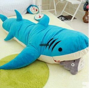 着る寝袋 かわいい ぬいぐるみ 食べられる 200cm サメ blue [送料無料 輸入品] リアル 動物 インテリア 雑貨 装飾