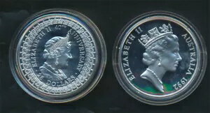 オーストラリア: 1992 QEII $25 クイーン マザー 33.63g シルバー マスターピース - ロイヤル レディース