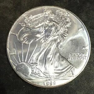1999 Uncirculated American Silver Eagle US Mint Issue 1oz Pure Silver #o078商品について販売者のメモ「あなたは表示されている正確なコインを購入しています。」コインアメリカンイーグル構成シルバー1999年ストライク型ビジネス繊度 0.999グレードなしユニットあたりの貴金属含有量 1 オンス製造国/地域 米国ブランド/造幣局 米国造幣局総貴金属含有量 1オンス認証未認証注意事項※以下の注意事項をご理解のうえ、ご購入ください■ 鑑定済みコイン・紙幣について各種コイン・紙幣の鑑定機関（NGC、PCGS、PMGなど）は、収集品の真贋鑑定およびグレーディングを行う専門機関です。鑑定後の商品は、専用ケース（スラブ）に封入され、状態を示すグレードが付与されます。■ グレードについてグレードはコイン・紙幣自体の状態を評価するものであり、ケース自体の品質や状態を保証するものではありません。製造・輸送時の影響により、以下のような状態が発生する場合がございます。- 軽微なスレ傷・拭き傷（特に光の角度で見えるもの）- ケース内部のホコリ・小さな異物（鑑定機関の検品基準を満たしている場合）- ラベルのズレ・わずかな傾きこれらは鑑定機関の基準内であり、返品・交換の対象とはなりませんのでご了承ください。■ ラベルの種類について各鑑定機関では、コイン・紙幣の状態や鑑定の結果に応じて異なるラベルが付与されます。- 通常ラベル（Standard/Regular）：一般的なグレード付き鑑定済みコイン・紙幣- オーセンティック（Authentic）：グレードなしで真贋のみ保証- 詳細グレード（Details）：クリーニング跡やエッジのダメージがあるが本物と認定- 特別ラベル（Special Label）：記念版や特定のデザインの限定ラベル - 例：NGC「Early Releases」「First Releases」、PCGS「First Strike」 などグレードやラベルの種類は、商品画像および説明文をご確認のうえ、ご購入ください。■ 在庫状況について当店の商品は海外から取り寄せております。ご購入のタイミングによっては在庫切れとなる場合がございます。その際はご連絡のうえ、ご注文をキャンセルさせていただく場合がございますので、あらかじめご了承ください。■ ご注文後のキャンセルについてご注文と同時に商品のお取り寄せを開始するため、お客様都合によるキャンセルは承っておりません。■ 配送についてお届けまでに通常2〜3週間ほどかかります。海外の祝日や天候、税関手続きにより通常より配送が遅れる可能性がございます。■ 保証について商品説明に英語で「保証（warranty）」と記載があっても、日本国内では適用されませんのでご了承ください。 当店では、商品到着後7日以内の初期不良に限り、対応させていただきます。 （返品規約の詳細については、楽天市場内の会社概要欄下部をご参照ください。）■ 商品の色・素材感について撮影環境やモニター設定により、実際の商品と色味や質感が異なる場合がございます。■ 価格変動について希少性の高い商品は市場価格の変動により、追加料金をお願いする場合がございます。追加料金に同意いただけない場合には、ご注文のキャンセルが可能ですので、ご安心ください。■ その他サービスについて海外製品の輸入代行も承っております。ショップに掲載されていない商品でもお探し可能ですので、お気軽にご相談ください。尚、業者販売（業販）や複数購入の場合、割引対応も可能です。ご希望の方はお問い合わせください。