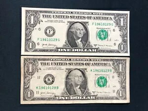 2 (1 ドル) 一致するシリアル番号 (ツイン) - 19610129 - 61 年 1 月 29 日 ONE UNC