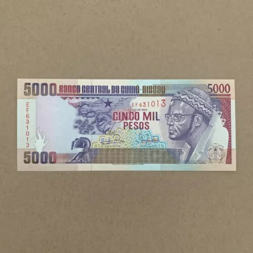 ????ギニアビサウ 5000 ペソ通貨 P 14 1993 地図穀物収穫 UNC 紙幣