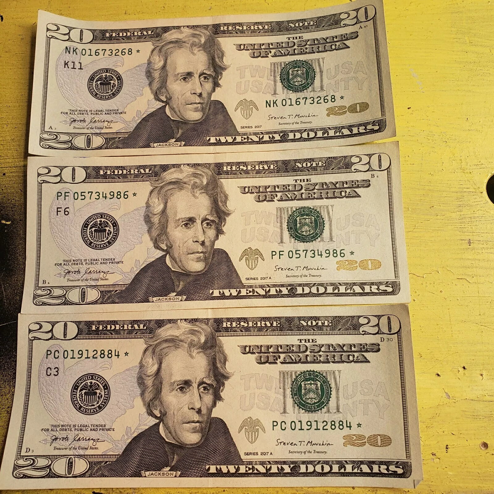 WORLD RESOURCE【KING店】の3 $20.00 スターノート｜アングル3