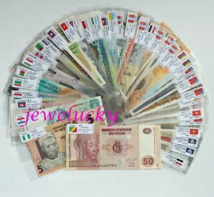 52 個の異なる外国紙幣、52 個の通貨スリーブ、中国語、英語の国旗