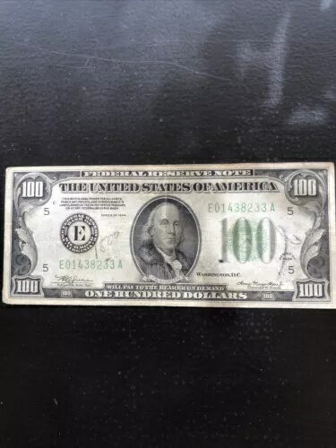 1934 年の 100 ドル連邦準備銀行券。 E01438233A。