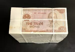 ベトナム 1 レンガ = 1000 個 x 200 ドン 1987 ピック番号 100a UNC。 (#1932)