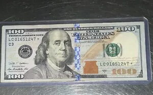 セントラシオンのエラーに対する 100 ドルの請求