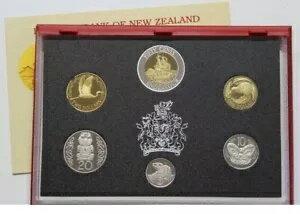 ニュージーランド - 1994 - プルーフ コイン セット -- エンデバー バイメタル