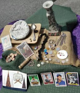 家宝の宝物を詰め合わせたジュエリーバッグ...シルバーなどが入っています。