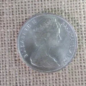 1966 バハマ英国女王エリザベス 2 世、カジキ魚、銀貨、5 ドル