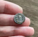 クシャノ・ササニアン。ホルミズド I クシャンシャー (西暦 275 〜 300 年頃)。ブロンズコイン。