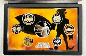 楽天市場】ウルトラマンシリーズ 放送開始50年2016プルーフ貨幣