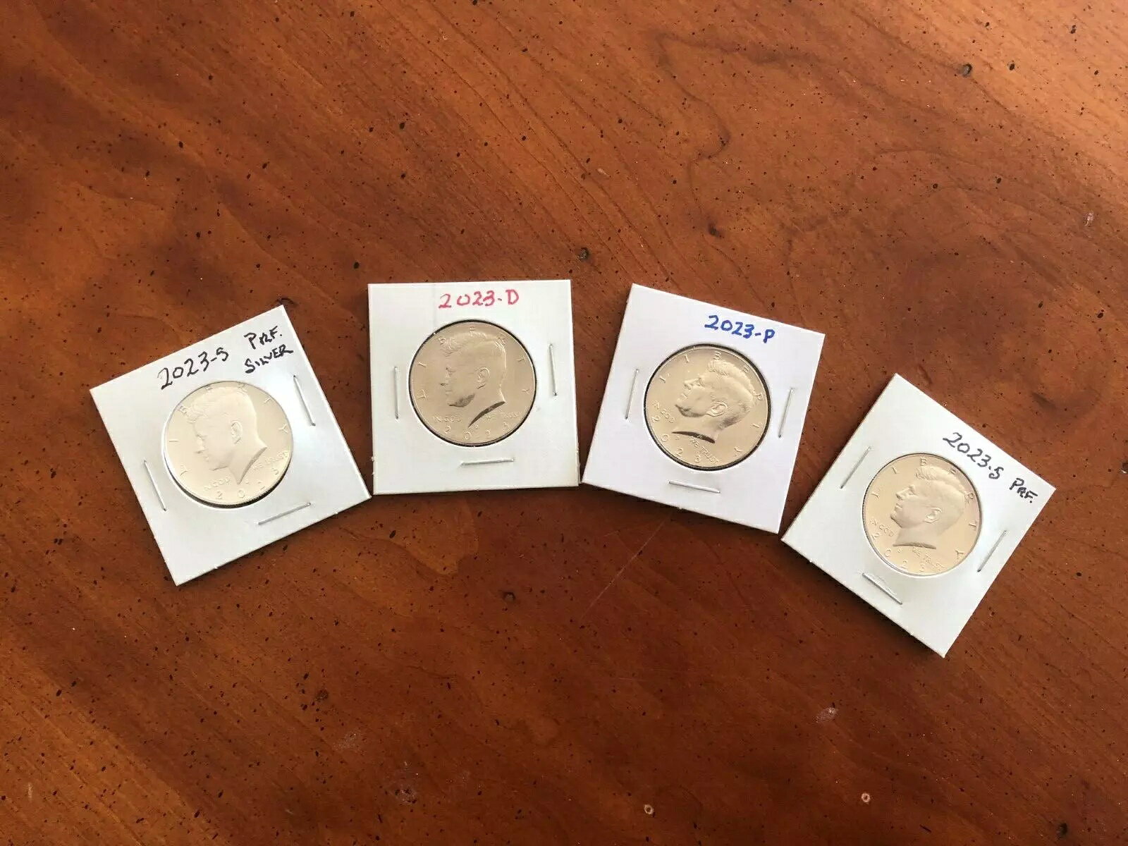 WORLD RESOURCE【KING店】の2023 P D S S ケネディ 4 コイン イヤー セット シルバー & クラッド プルーフ & BU US｜アングル2