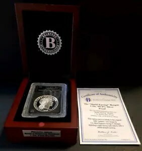 「シールド イヤリング」モーガン 1oz. 99.9% シルバー プルーフ コイン 個人蔵