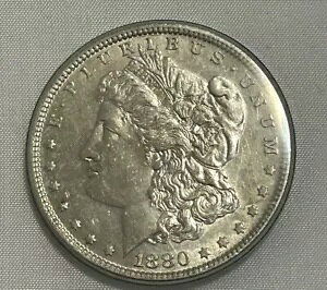 1880 Morgan Dollar Silver $1 US Coin商品について循環/非循環 循環額面 $1コイン・モルガン構成シルバー1880年繊度0.9ストライク型ビジネス造幣局マークのない造幣局所在地グレードなし製造国/地域 米国認証未認証変更された項目番号注意事項※以下の注意事項をご理解のうえ、ご購入ください■ 鑑定済みコイン・紙幣について各種コイン・紙幣の鑑定機関（NGC、PCGS、PMGなど）は、収集品の真贋鑑定およびグレーディングを行う専門機関です。鑑定後の商品は、専用ケース（スラブ）に封入され、状態を示すグレードが付与されます。■ グレードについてグレードはコイン・紙幣自体の状態を評価するものであり、ケース自体の品質や状態を保証するものではありません。製造・輸送時の影響により、以下のような状態が発生する場合がございます。- 軽微なスレ傷・拭き傷（特に光の角度で見えるもの）- ケース内部のホコリ・小さな異物（鑑定機関の検品基準を満たしている場合）- ラベルのズレ・わずかな傾きこれらは鑑定機関の基準内であり、返品・交換の対象とはなりませんのでご了承ください。■ ラベルの種類について各鑑定機関では、コイン・紙幣の状態や鑑定の結果に応じて異なるラベルが付与されます。- 通常ラベル（Standard/Regular）：一般的なグレード付き鑑定済みコイン・紙幣- オーセンティック（Authentic）：グレードなしで真贋のみ保証- 詳細グレード（Details）：クリーニング跡やエッジのダメージがあるが本物と認定- 特別ラベル（Special Label）：記念版や特定のデザインの限定ラベル - 例：NGC「Early Releases」「First Releases」、PCGS「First Strike」 などグレードやラベルの種類は、商品画像および説明文をご確認のうえ、ご購入ください。■ 在庫状況について当店の商品は海外から取り寄せております。ご購入のタイミングによっては在庫切れとなる場合がございます。その際はご連絡のうえ、ご注文をキャンセルさせていただく場合がございますので、あらかじめご了承ください。■ ご注文後のキャンセルについてご注文と同時に商品のお取り寄せを開始するため、お客様都合によるキャンセルは承っておりません。■ 配送についてお届けまでに通常2〜3週間ほどかかります。海外の祝日や天候、税関手続きにより通常より配送が遅れる可能性がございます。■ 保証について商品説明に英語で「保証（warranty）」と記載があっても、日本国内では適用されませんのでご了承ください。 当店では、商品到着後7日以内の初期不良に限り、対応させていただきます。 （返品規約の詳細については、楽天市場内の会社概要欄下部をご参照ください。）■ 商品の色・素材感について撮影環境やモニター設定により、実際の商品と色味や質感が異なる場合がございます。■ 価格変動について希少性の高い商品は市場価格の変動により、追加料金をお願いする場合がございます。追加料金に同意いただけない場合には、ご注文のキャンセルが可能ですので、ご安心ください。■ その他サービスについて海外製品の輸入代行も承っております。ショップに掲載されていない商品でもお探し可能ですので、お気軽にご相談ください。尚、業者販売（業販）や複数購入の場合、割引対応も可能です。ご希望の方はお問い合わせください。