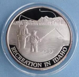 1890-1990 アイダホ センテニアル 1 オンス .999 ファイン シルバー ラウンド、釣り、アイダホ州のレク..