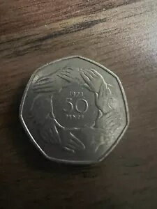 楽天WORLD RESOURCE【KING店】大きな古いスタイルの 1973 年 50 ペンス コイン （握り手英国 EEC エントリー）