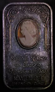 Ceeco 母の日 1974 カメオ センター ストーン 1オンス 999 レア!!!!シルバーアートバー C2714