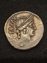 希少な本物の古代ローマ銀貨デナリウス コルディウス ルーファス 46BC キューピッド イルカ