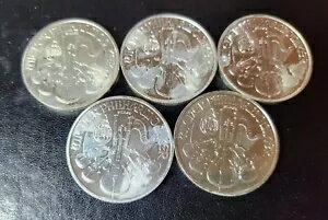 オーストリア・フィルハーモニー管弦楽団シルバー 5 枚 各 1 オンス 各 1.50 ユーロ 合計 5 オンス .999