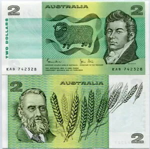 Australia 2 Dollars ND 1983 P 43 d JOHNSTON STONE UNC商品について注意事項※以下の注意事項をご理解のうえ、ご購入ください■ 鑑定済みコイン・紙幣について各種コイン・紙幣の鑑定機関（NGC、PCGS、PMGなど）は、収集品の真贋鑑定およびグレーディングを行う専門機関です。鑑定後の商品は、専用ケース（スラブ）に封入され、状態を示すグレードが付与されます。■ グレードについてグレードはコイン・紙幣自体の状態を評価するものであり、ケース自体の品質や状態を保証するものではありません。製造・輸送時の影響により、以下のような状態が発生する場合がございます。- 軽微なスレ傷・拭き傷（特に光の角度で見えるもの）- ケース内部のホコリ・小さな異物（鑑定機関の検品基準を満たしている場合）- ラベルのズレ・わずかな傾きこれらは鑑定機関の基準内であり、返品・交換の対象とはなりませんのでご了承ください。■ ラベルの種類について各鑑定機関では、コイン・紙幣の状態や鑑定の結果に応じて異なるラベルが付与されます。- 通常ラベル（Standard/Regular）：一般的なグレード付き鑑定済みコイン・紙幣- オーセンティック（Authentic）：グレードなしで真贋のみ保証- 詳細グレード（Details）：クリーニング跡やエッジのダメージがあるが本物と認定- 特別ラベル（Special Label）：記念版や特定のデザインの限定ラベル - 例：NGC「Early Releases」「First Releases」、PCGS「First Strike」 などグレードやラベルの種類は、商品画像および説明文をご確認のうえ、ご購入ください。■ 在庫状況について当店の商品は海外から取り寄せております。ご購入のタイミングによっては在庫切れとなる場合がございます。その際はご連絡のうえ、ご注文をキャンセルさせていただく場合がございますので、あらかじめご了承ください。■ ご注文後のキャンセルについてご注文と同時に商品のお取り寄せを開始するため、お客様都合によるキャンセルは承っておりません。■ 配送についてお届けまでに通常2〜3週間ほどかかります。海外の祝日や天候、税関手続きにより通常より配送が遅れる可能性がございます。■ 保証について商品説明に英語で「保証（warranty）」と記載があっても、日本国内では適用されませんのでご了承ください。 当店では、商品到着後7日以内の初期不良に限り、対応させていただきます。 （返品規約の詳細については、楽天市場内の会社概要欄下部をご参照ください。）■ 商品の色・素材感について撮影環境やモニター設定により、実際の商品と色味や質感が異なる場合がございます。■ 価格変動について希少性の高い商品は市場価格の変動により、追加料金をお願いする場合がございます。追加料金に同意いただけない場合には、ご注文のキャンセルが可能ですので、ご安心ください。■ その他サービスについて海外製品の輸入代行も承っております。ショップに掲載されていない商品でもお探し可能ですので、お気軽にご相談ください。尚、業者販売（業販）や複数購入の場合、割引対応も可能です。ご希望の方はお問い合わせください。