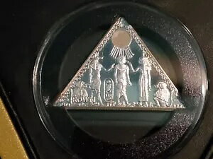 2009 マン島 ツタンカーメン王の墓から出土した三角形の銀貨砂 レア