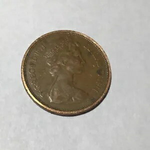 1971 年の新 2 ペンス硬貨。女王エリザベス2世、これは希少と考えられるエラーコインです