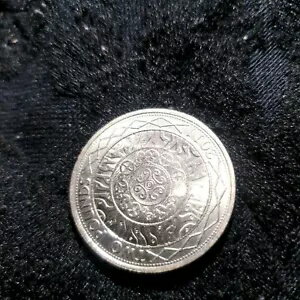 レア シルバー 2 ポンド コイン 2011 (巨人の肩の上に立つ) フルシルバー