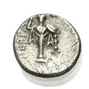 古代ギリシャの銀分数コイン、小アジア、紀元前 300 年。ライオンの皮をかぶったヘラクレス