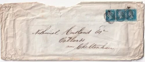 マンチェスターからチェルトナムまでの SG14 の 2d ブルー ストリップ 3 枚がカバーに印刷されています (18/9/1846)