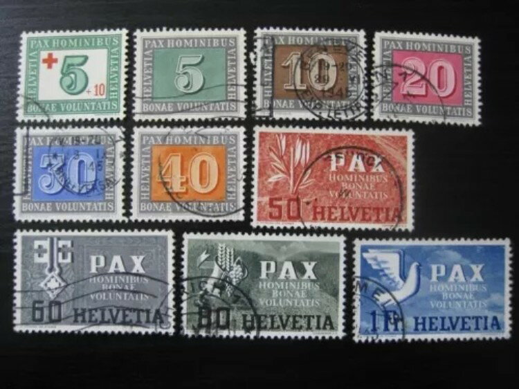 SWITZERLAND Sc. #293-305, B145 rare used PAX stamp set! SCV $806.90商品について原産地：ハンガリー品質：中古品グレード：未分類認証：未認証注意事項※以下の注意事項をご理解のうえ、ご購入ください※■ 商品について本商品は海外から輸入した切手です。こちらの切手は外国で発行されたもので、日本国内の郵便では使用できません。本商品は観賞・コレクション用 であり、投資目的・査定用としての価値を保証するものではありません。画像のデザインは参考画像です。同じシリーズでも微細な印刷の違いや、エラー印刷の可能性がある場合がございます。収集品のため、経年による劣化や色あせ、軽微な折れ・シミがある場合があります。目立つダメージがある場合は、商品画像または説明欄に記載しておりますのでご確認ください。■ 在庫状況について当店の商品は海外から取り寄せております。ご購入のタイミングによっては在庫切れとなる場合がございます。その際はご連絡のうえ、ご注文をキャンセルさせていただく場合がございます。■ ご注文後のキャンセルについてご注文と同時に商品のお取り寄せを開始するため、お客様都合によるキャンセルは承っておりません。■ 配送についてお届けまでに通常2〜3週間ほどかかります。海外の祝日や天候、税関手続きにより通常より配送が遅れる可能性がございます。■ 保証について商品説明に英語で「保証（warranty）」と記載があっても、日本国内では適用されませんのでご了承ください。当店では、商品到着後7日以内の初期不良に限り、対応させていただきます。■ 商品の色・素材感について撮影環境やモニター設定により、実際の商品と色味や質感が異なる場合がございます。■ 価格変動について希少性の高い商品は市場価格の変動により追加料金をお願いする場合がございます。追加料金に同意いただけない場合、ご注文のキャンセルが可能ですので、ご希望の際はお申し付けください。■ その他サービスについて海外製品の輸入代行も承っております。ショップに掲載されていない商品でもお探し可能ですので、お気軽にご相談ください。業者販売（業販）や複数購入の場合、割引対応も可能です。ご希望の方はお問い合わせください。