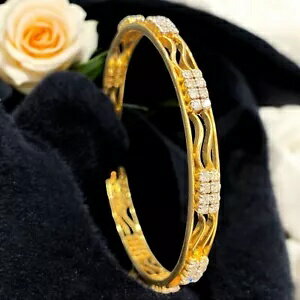 息を呑むほど美しい2.98カラットのラウンドブリリアントカット天然ダイヤモンドウェーブバングル14Kゴールド