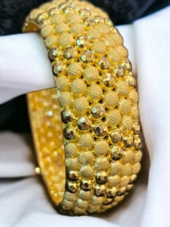 ゴージャスなドバイハンドメイド24.60mmバングルブレスレット、916刻印入り22カラットイエローゴールド