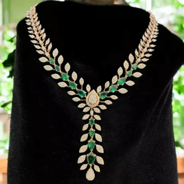 魅力的な4.40カラットのラウンドブリリアントカット天然ダイヤモンドウェディングネックレス14Kゴールド