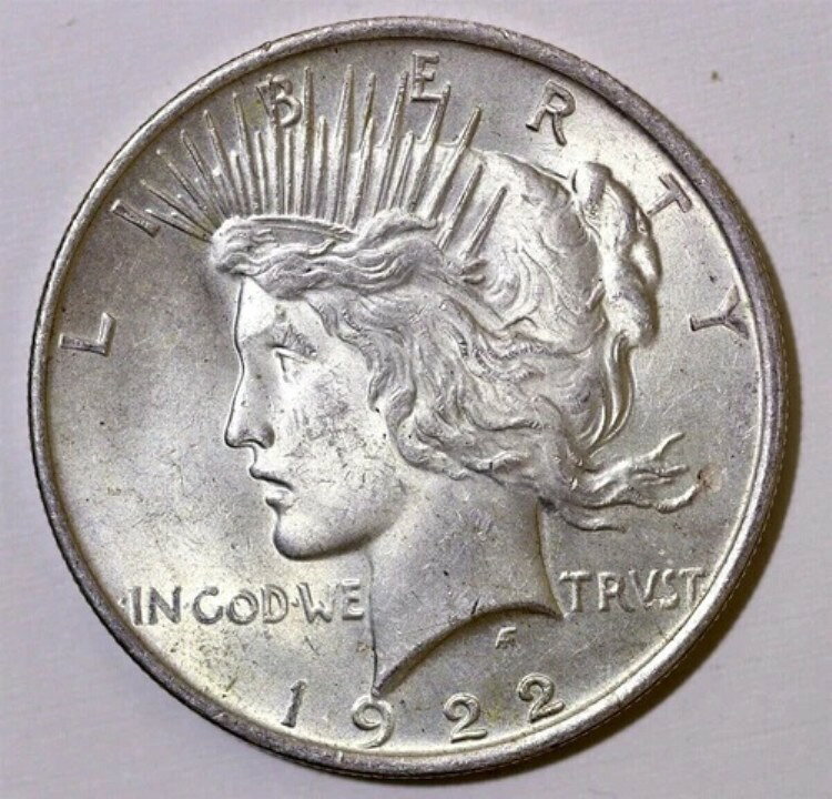 1922-1935年 ピースシルバードル US $1 コイン 90% シルバー ランダム年 & ミント - AU+/UNC